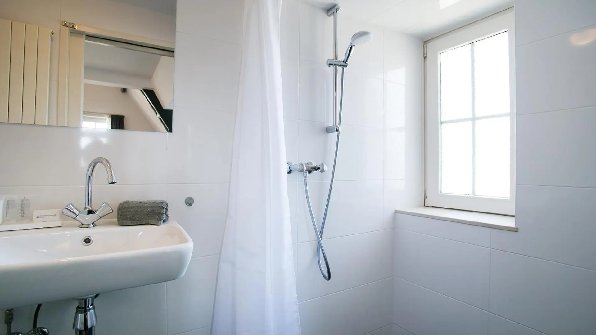 Stylish Coastal Apartment The Hague