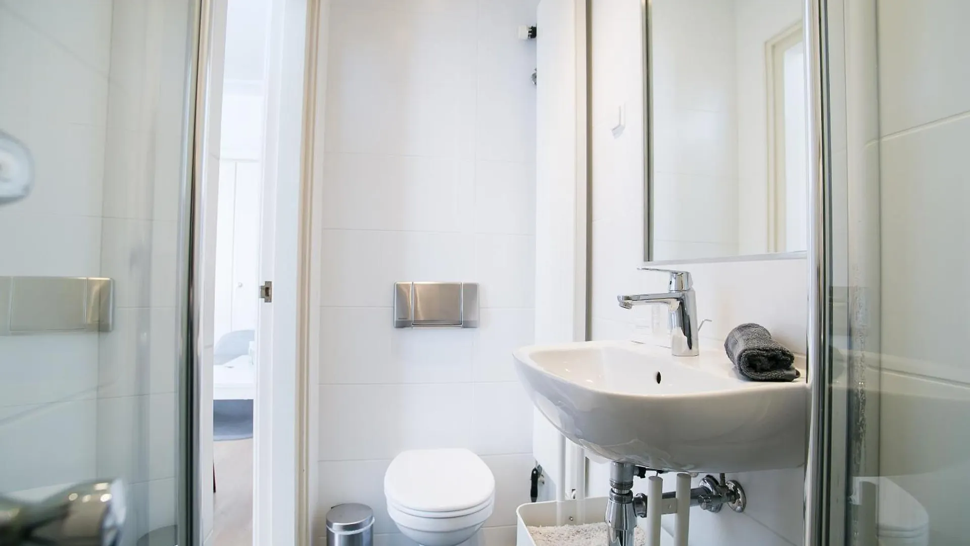 Stylish Coastal Apartment The Hague