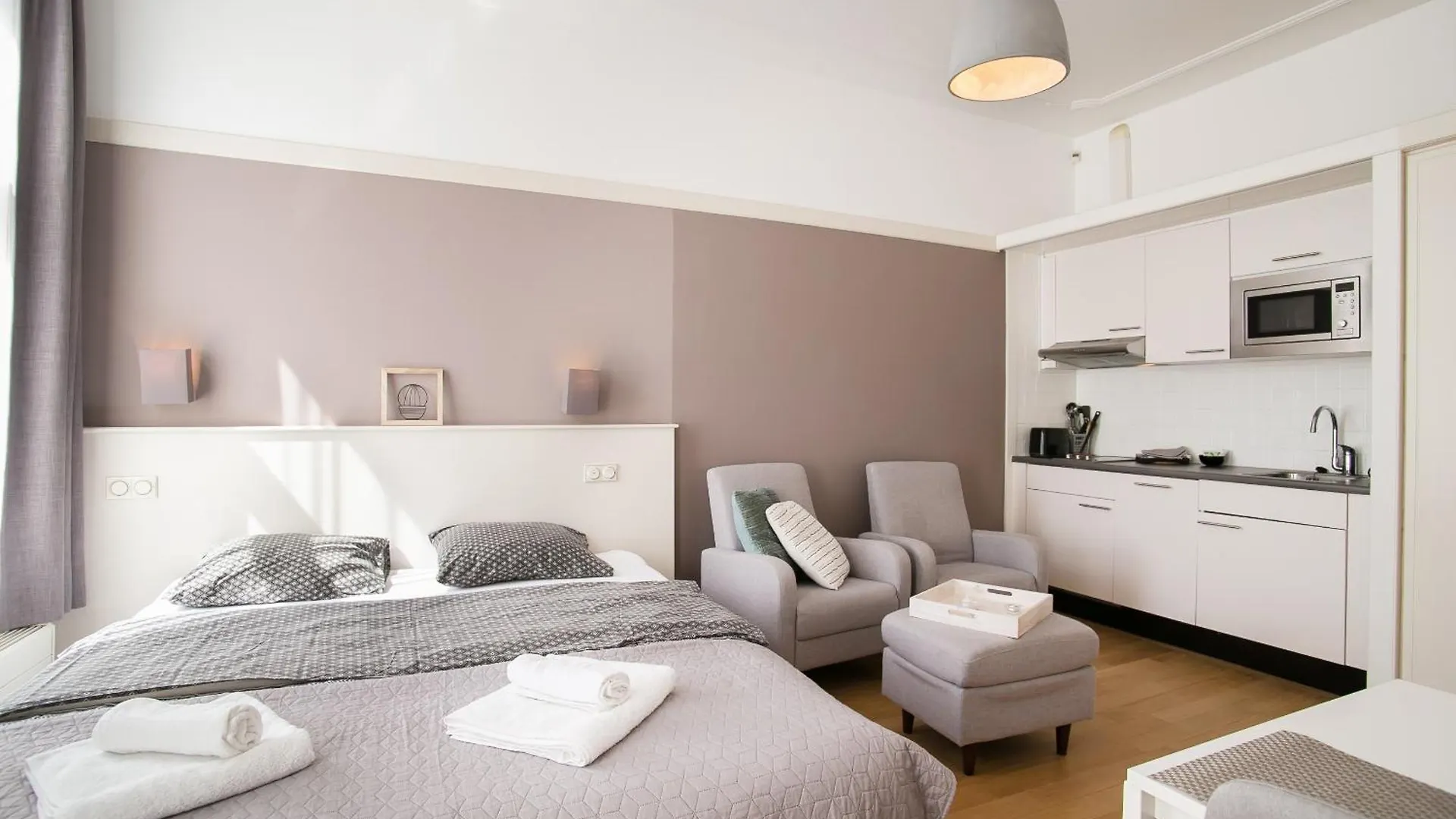 Four Star Apartments - Berkenbosch Blokstraat Den Haag Nederland
