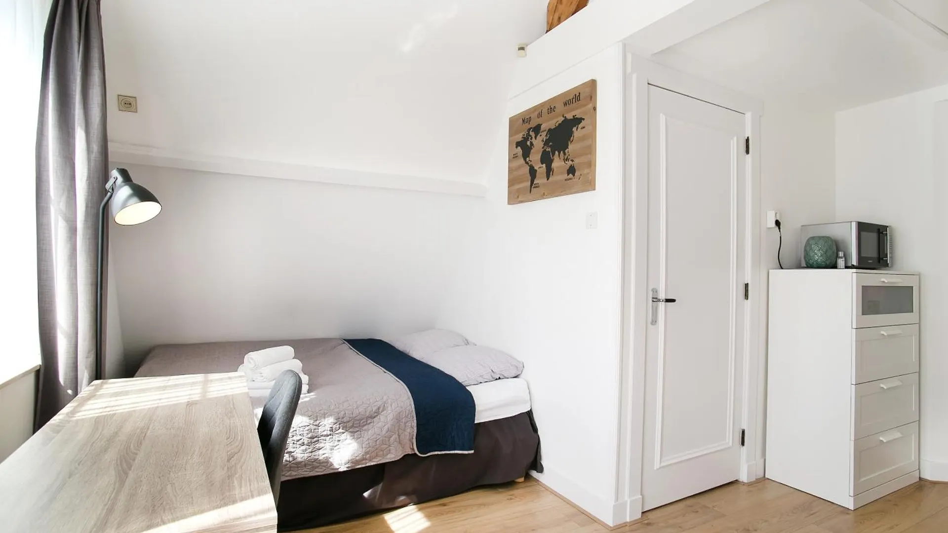 Stylish Coastal Apartment The Hague